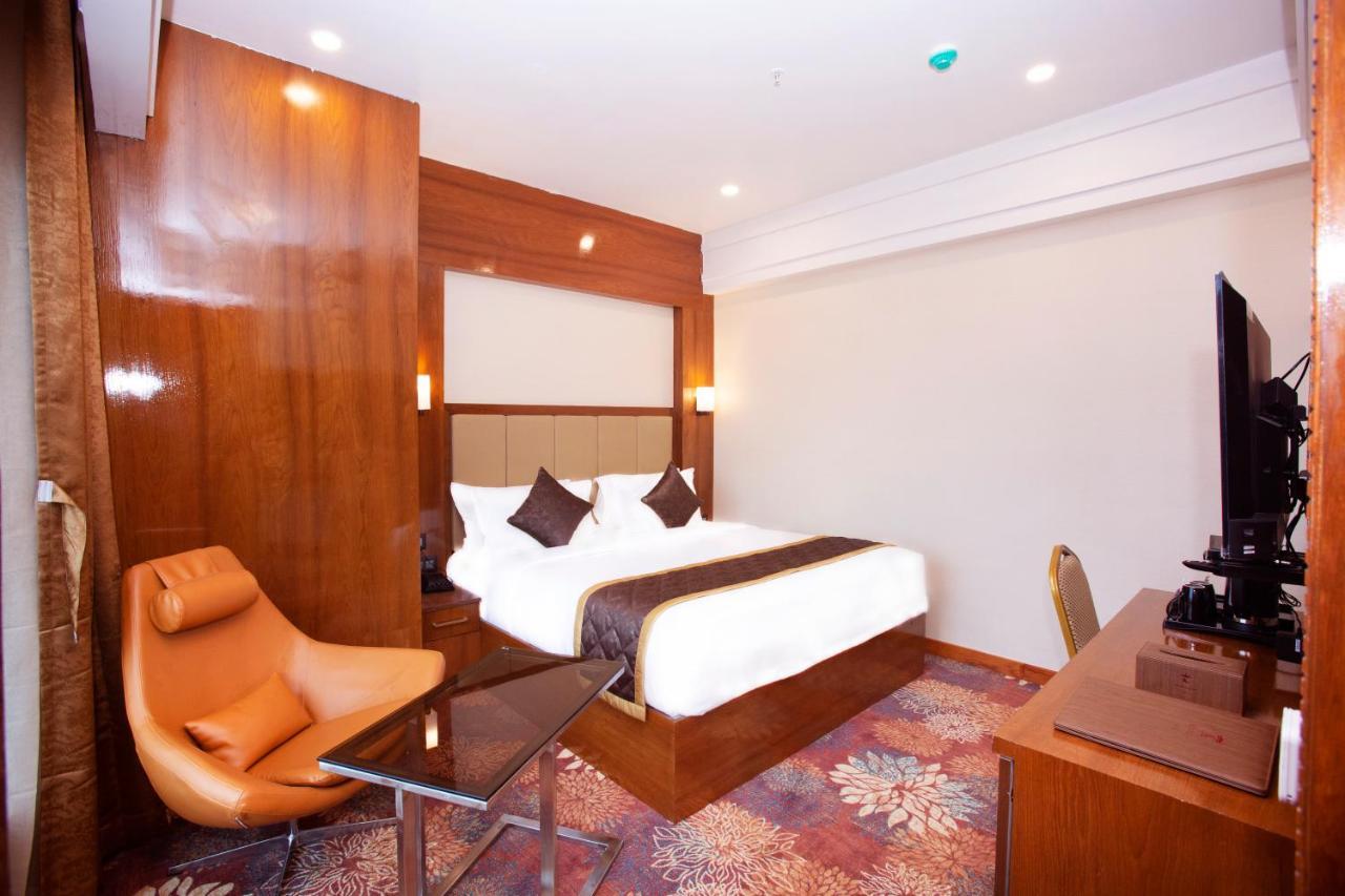 Kingston Hotel Bengaluru Kültér fotó